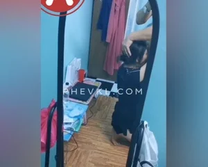 Sinh viên sống thử hàng ngày nuốt tinh trùng bạn trai sống qua ngày