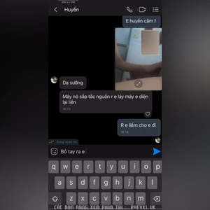 Chịu bọn trẻ con bây giờ xxx nhau trong nhà vệ sinh còn call sex cho nhau xem