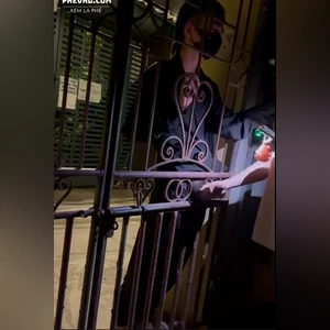 Thương Đen Bắc Ninh tìm trai cặc to để bú và đụ miễn cho quay clip không che