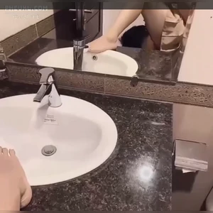 Hồng Hài Nhi bú lồn chị chủ trong nhà VS bị đái đầy vào mồm bonnus thêm quả xỉ nhục