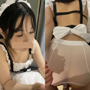 Tra tấn em người hầu xinh đẹp một cách mạnh bạo