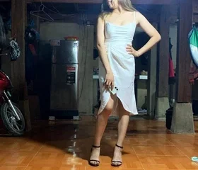 Trốn chồng đi ăn vụng với đồng nghiệp mặt hớn hở như được mùa