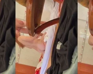 Quay lén check hàng được em gái lồn hồng da trắng dáng ngon