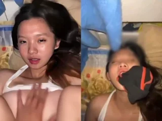 Siêu phẩm em Trúc Nhi 2k7 sinh viên năm 1 ĐH Văng Lang VLU bé rên quá phải nhót quần lót vào mồm